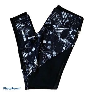 Zella Geometric Leggings